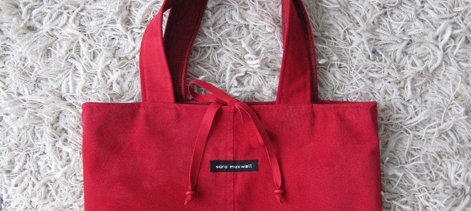 Red Tote-Along