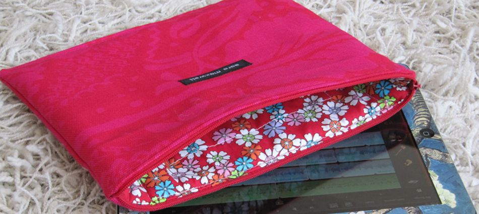 Red "Marimekko" iPad2 sleeve